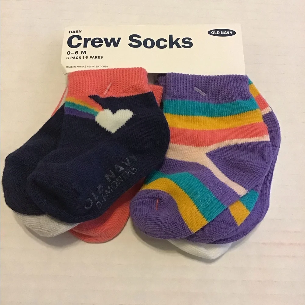 OLD NAVY NWT 0-6 MO PK OF 6 CREW SOCKS GIRLS